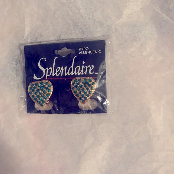 6 Different Pairs for $22 - Beautiful Earrings - Picture 8 of 11